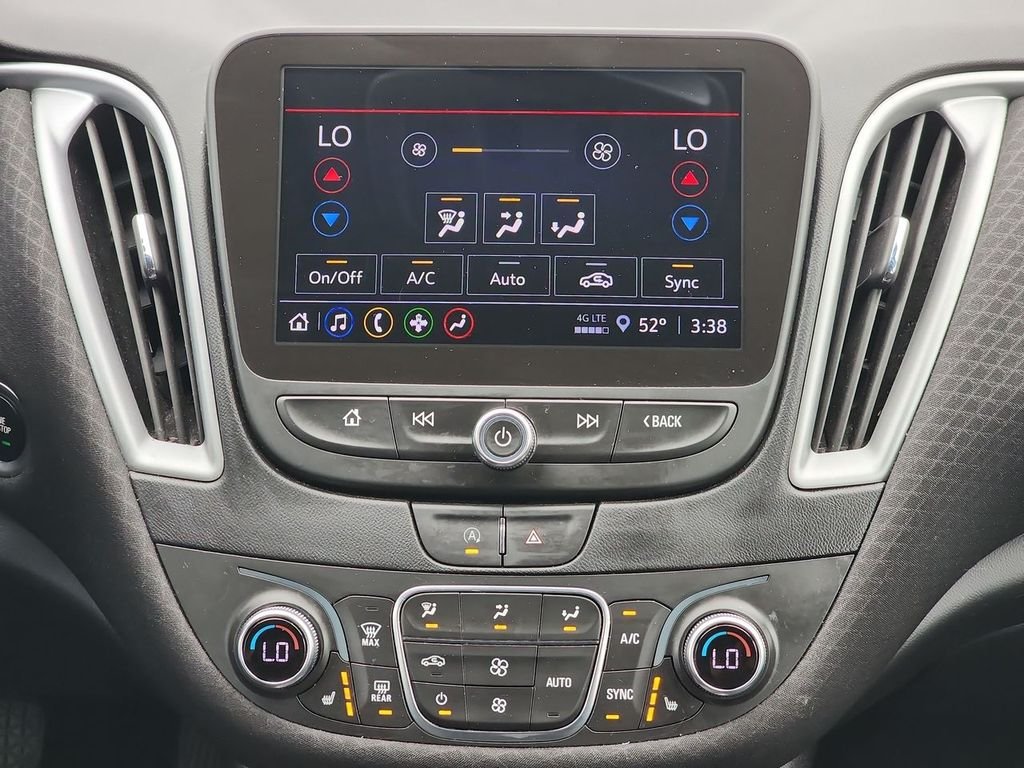 Used 2024 Gray Chevrolet LT image 17