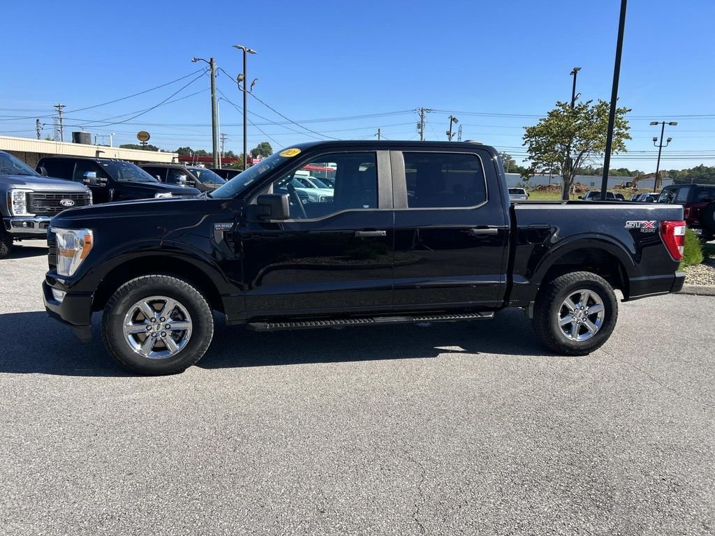 Used 2021 Black Metallic Ford XL image 7