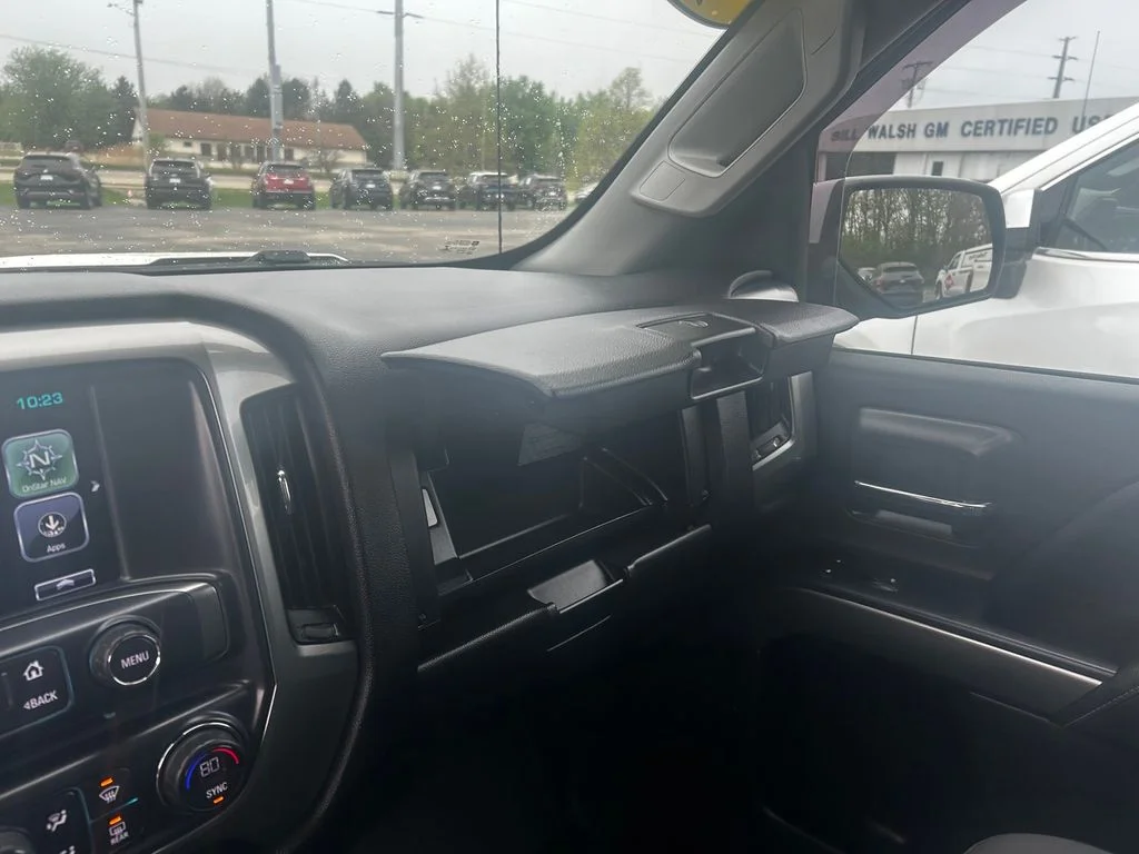 Used 2018 White Chevrolet LT image 19