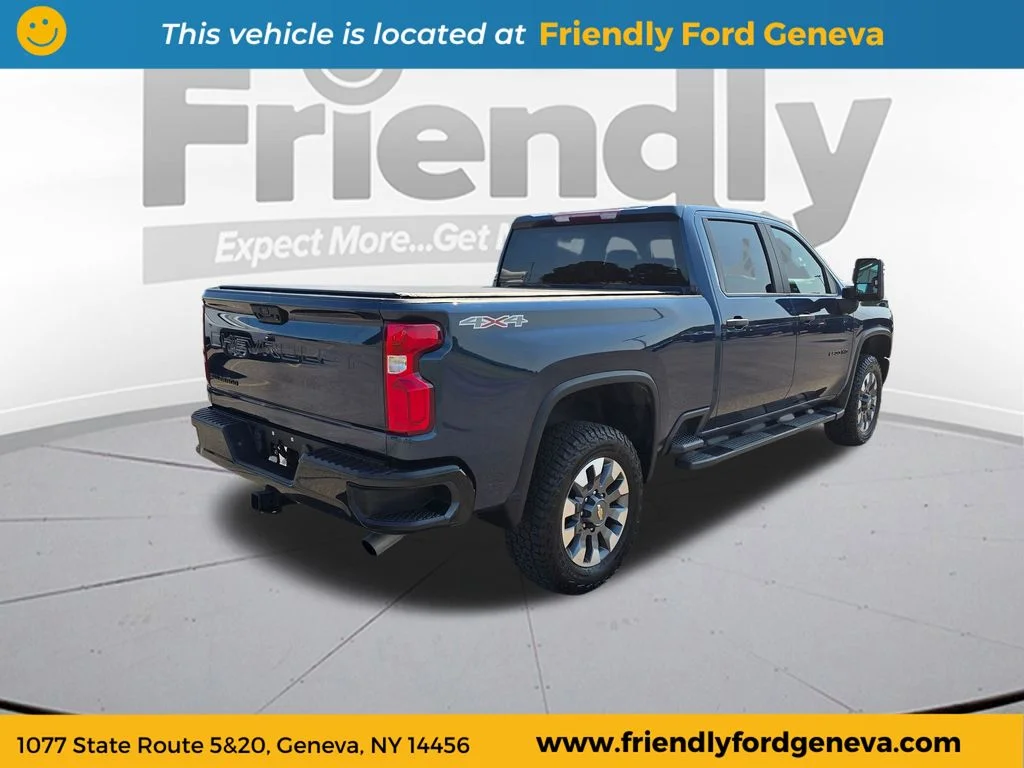 Used 2021 Blue Chevrolet Custom image 5