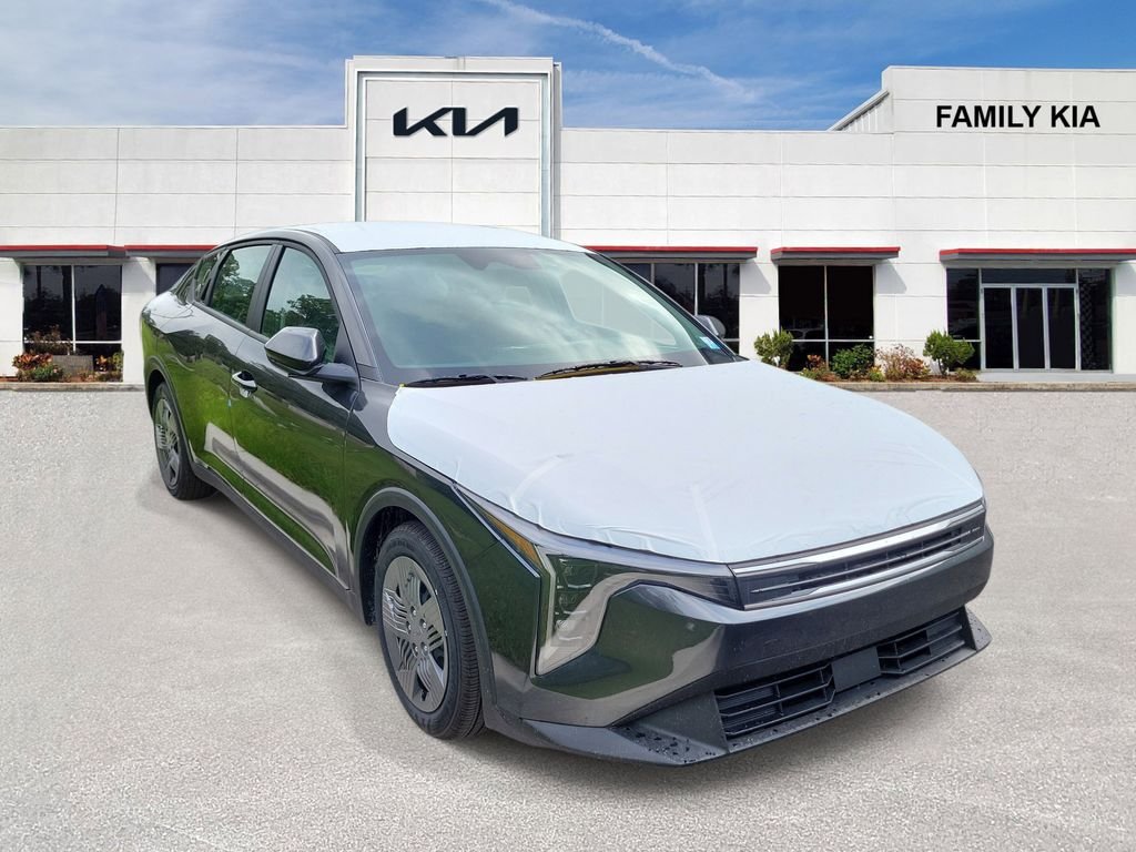 2026 Kia K4 LX AT's photo