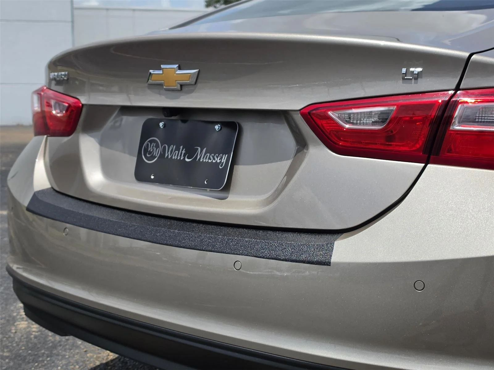 Used 2024 Mineral Gray Metallic Chevrolet LT image 8