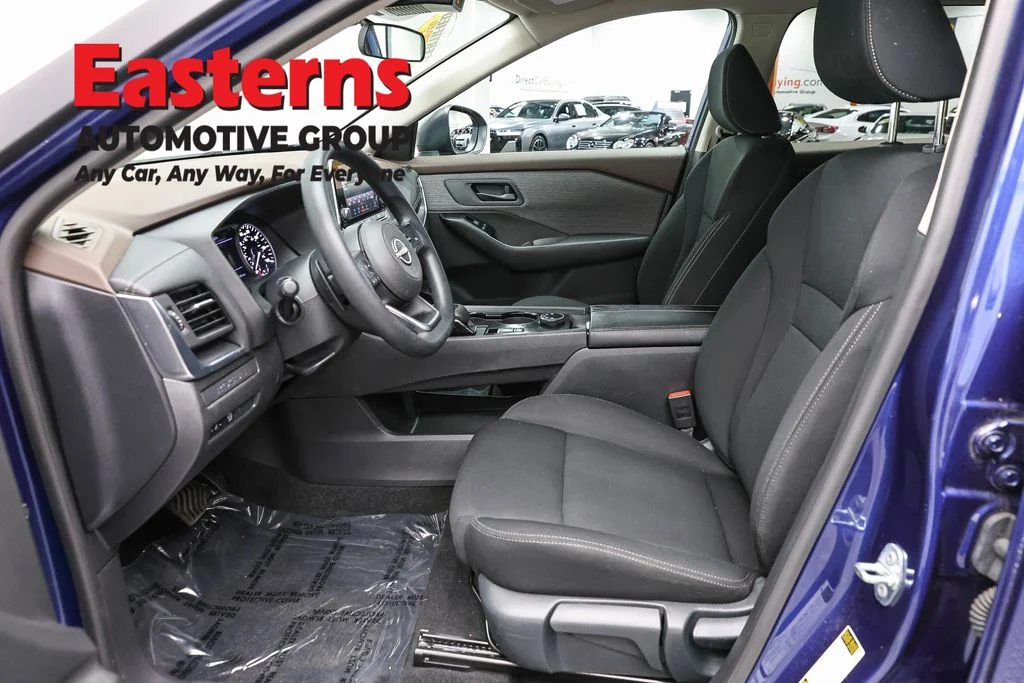 Used 2023 Blue Nissan S image 14