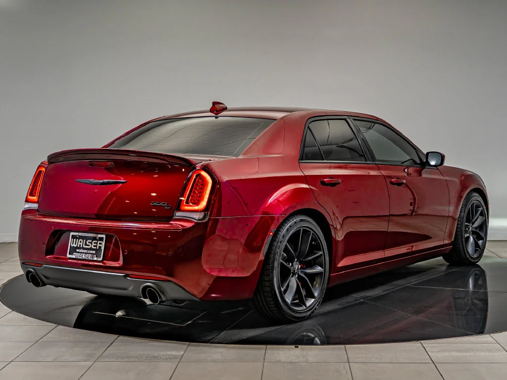 Used 2023 Velvet Red Pearlcoat Chrysler C image 10
