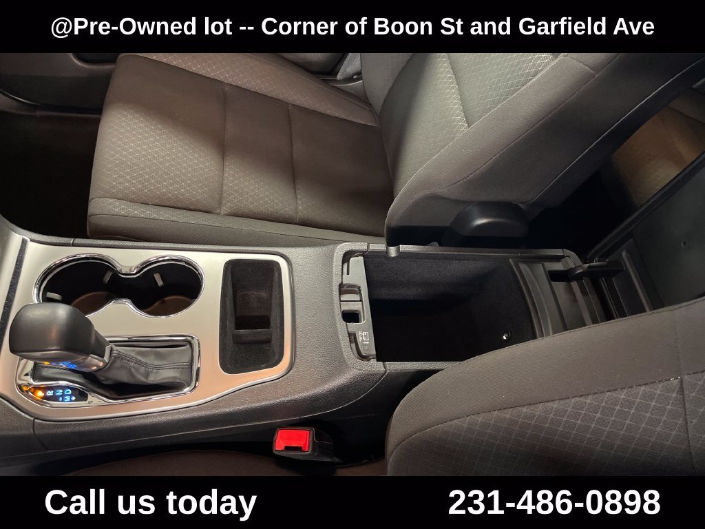 Used 2021 Red Jeep Laredo E image 25