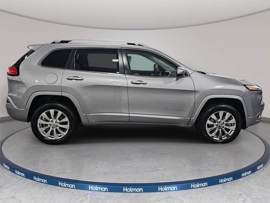 Used 2017 Silver Jeep Overland image 5