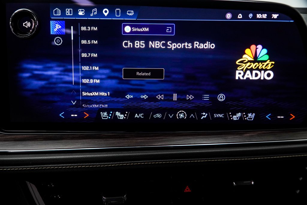 Used 2025 Black Chevrolet Premier image 31