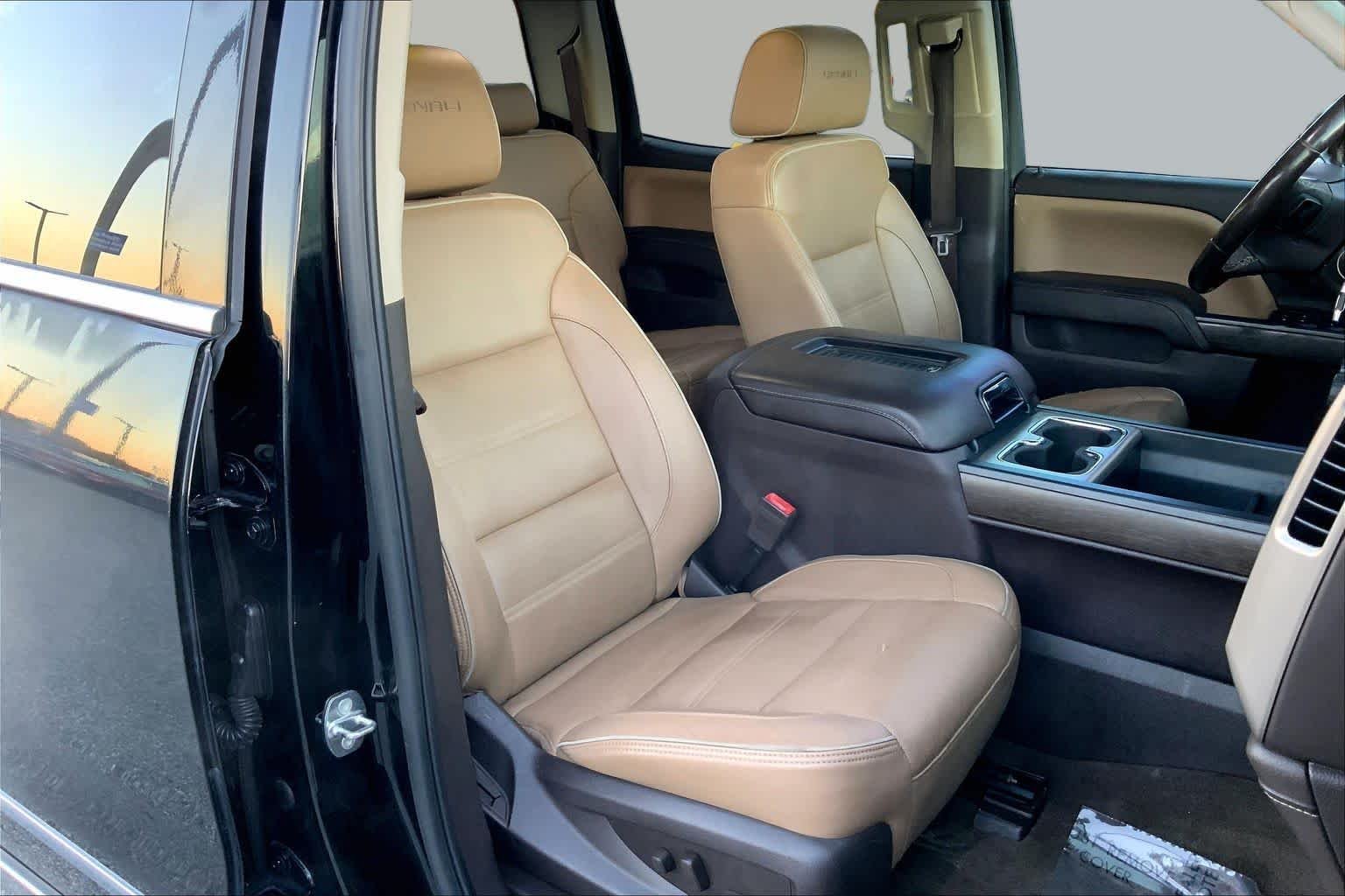 Used 2018 Onyx Black GMC Denali image 7