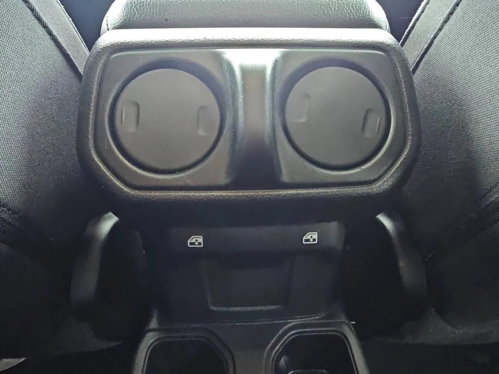 Used 2021 Green Jeep Unlimited Sport S image 44