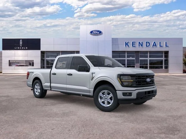 New 2026 Silver Metallic Ford XLT image 7