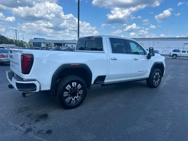 Used 2025 White GMC Denali image 4