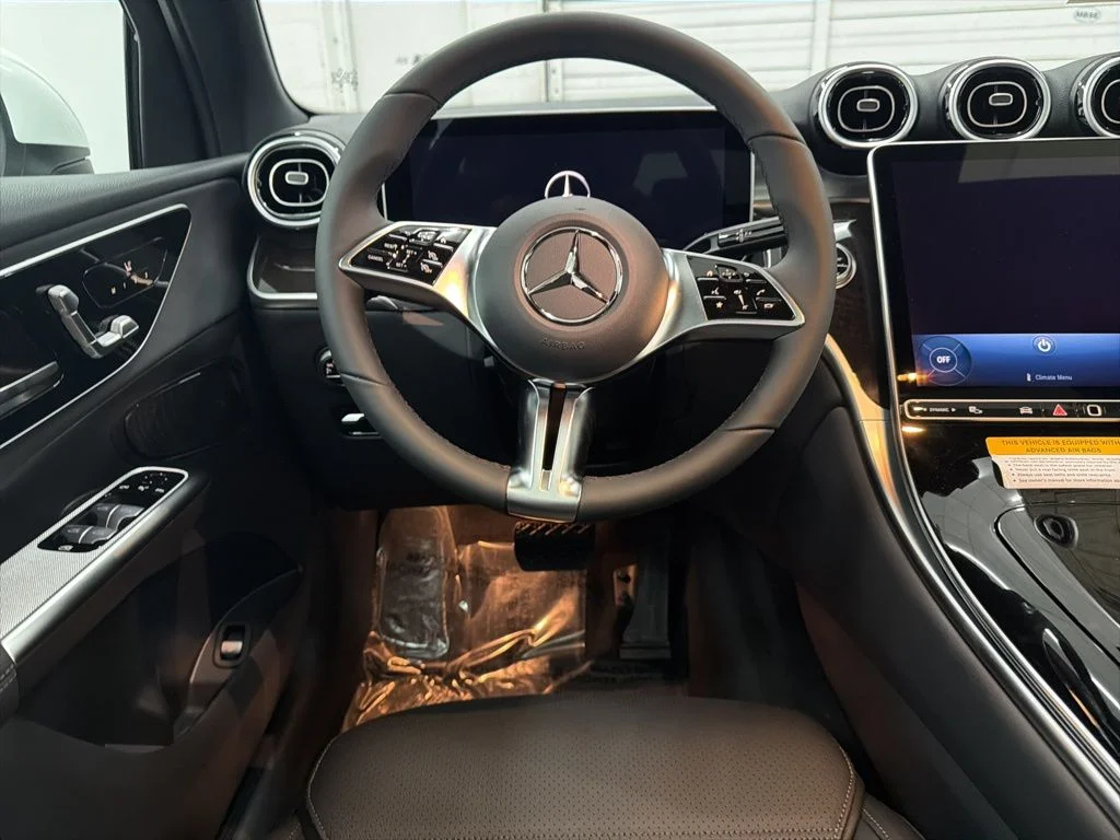 Used 2026 White Mercedes-Benz GLC 300 image 20