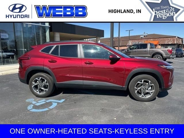 Used 2025 Red Chevrolet LT image 17