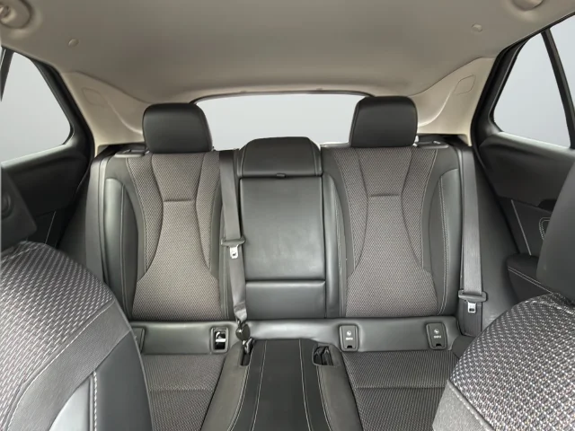 Used 2022 White Buick Preferred image 40