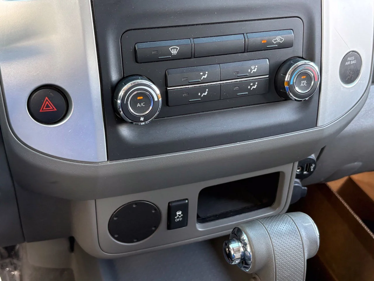 Used 2019 Brilliant Silver Metallic Nissan SV image 22