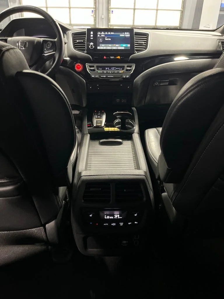 Certified Used 2019 Modern Steel Metallic Honda Touring image 30
