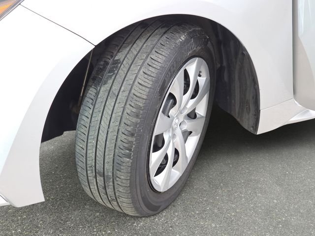 Used 2023 Silver Toyota LE image 31