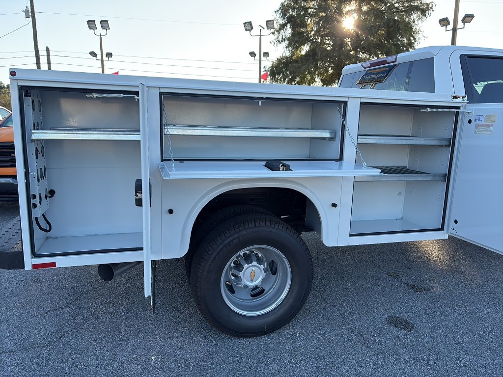 2025 Chevrolet Silverado 3500 HD Work Truck - Photo 9