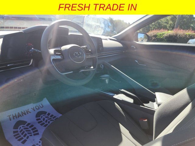Used 2023 Black Hyundai SEL image 12