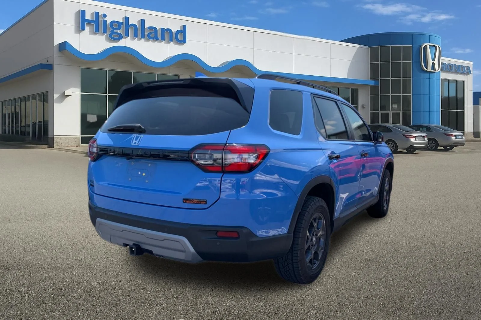 Certified Used 2025  Honda TrailSport image 4