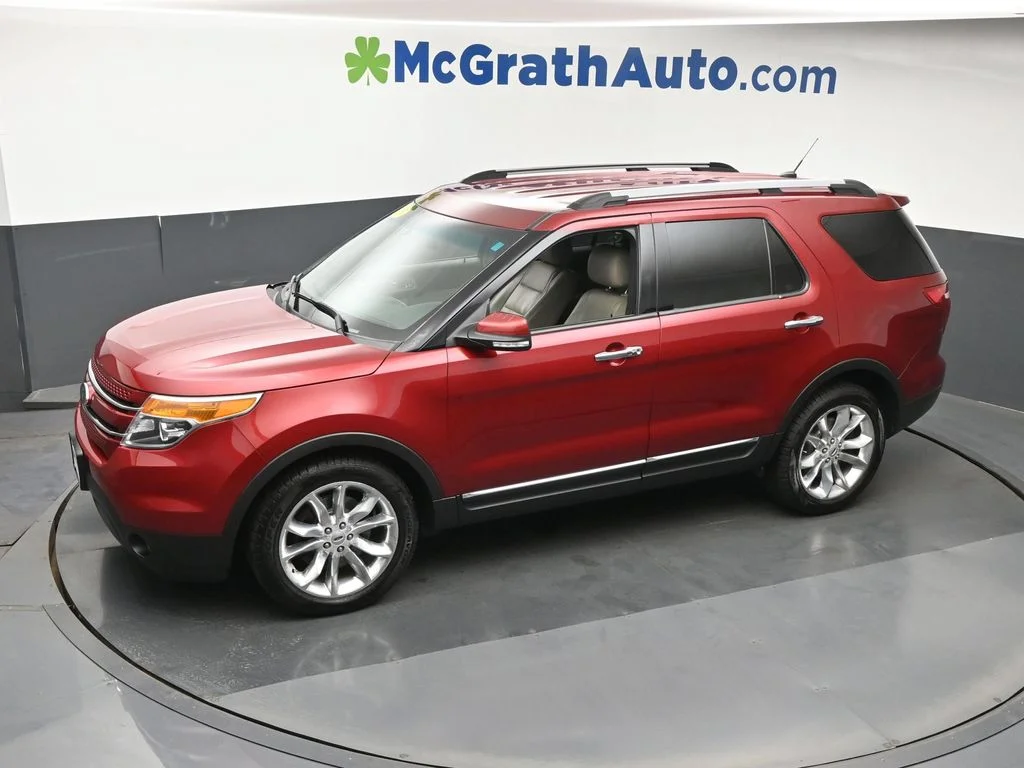 Used 2015 Red Ford Limited image 23