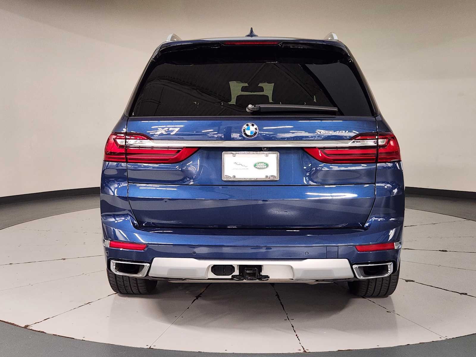 Used 2022 Phytonic Blue Metallic BMW xDrive40i image 10