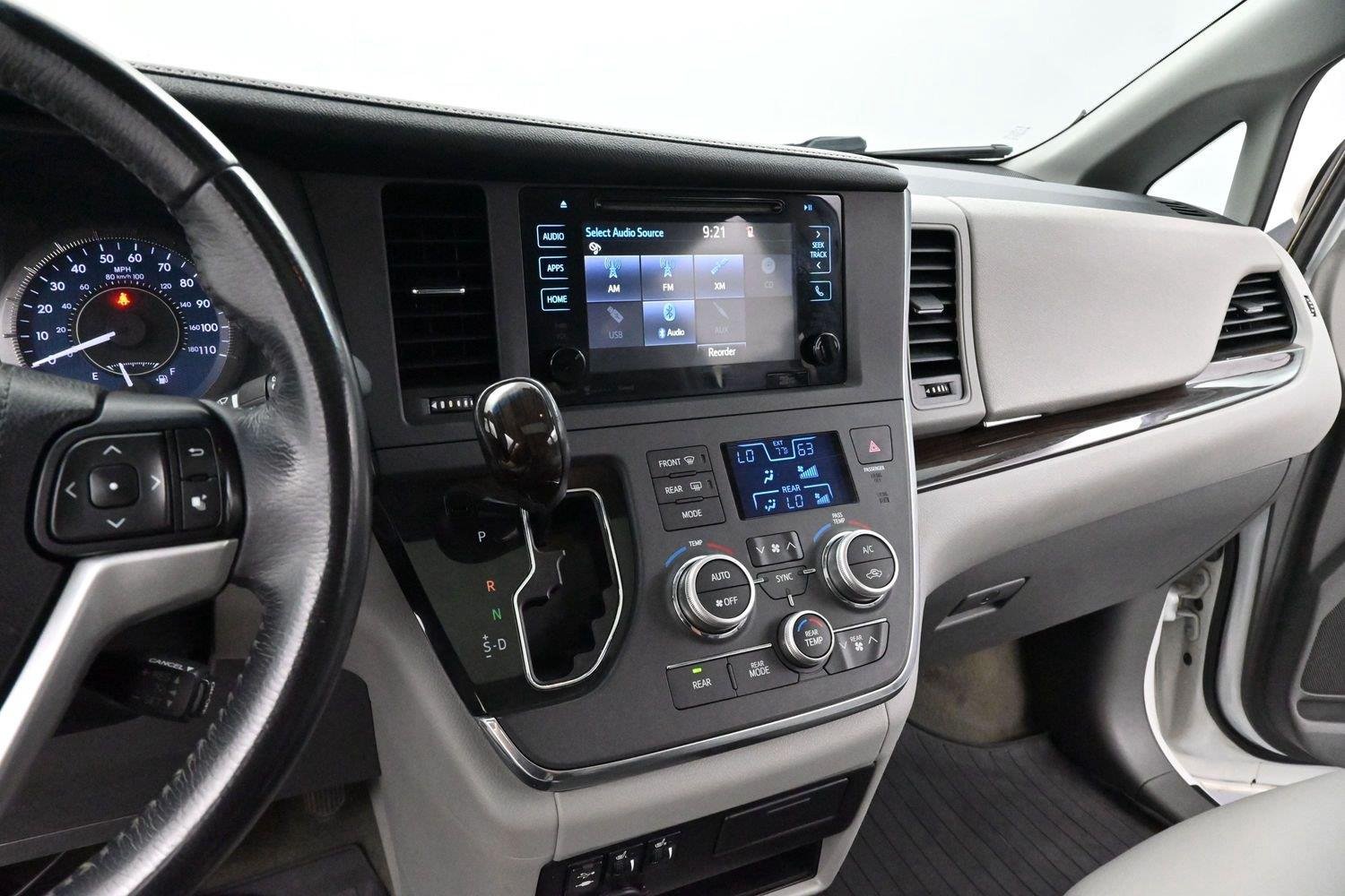 Used 2017 Blizzard Pearl Toyota XLE image 17