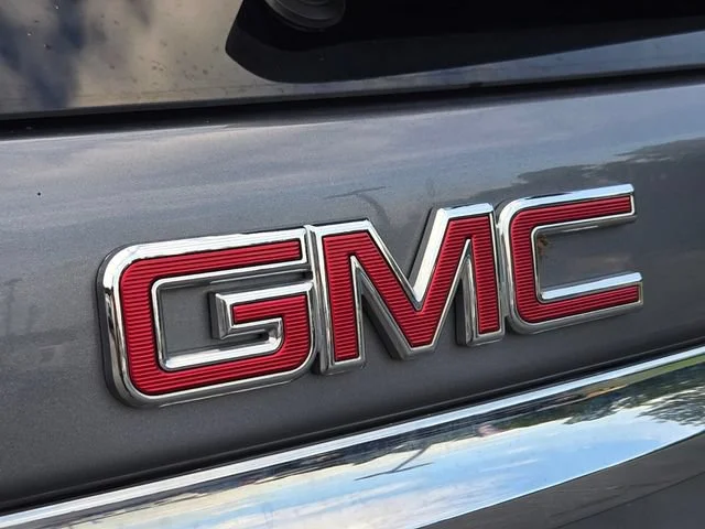 Used 2021 SATIN STEEL METALLIC GMC SLT image 19