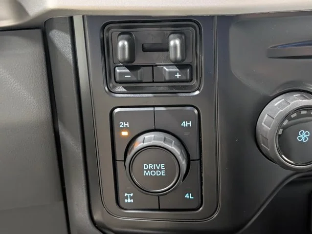 New 2026 Agate Black Metallic Ford F-250® XL image 38