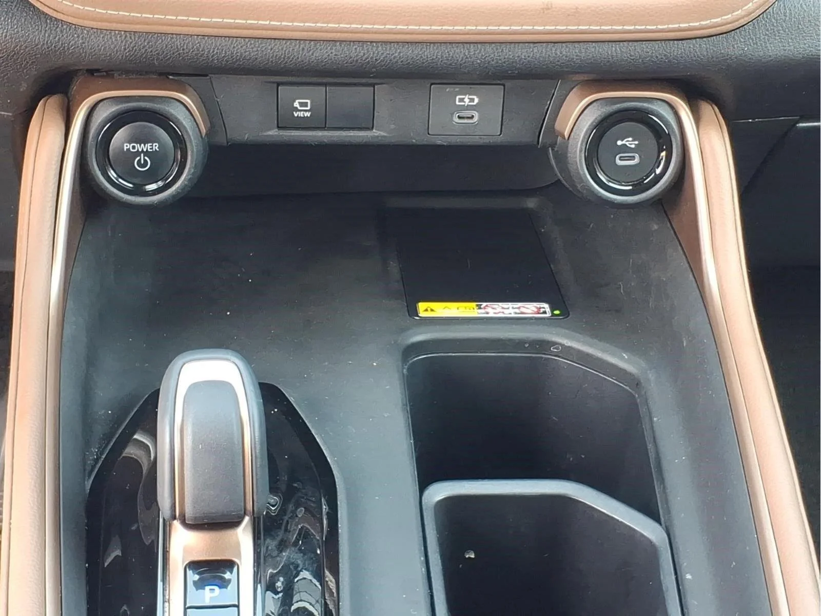 Used 2026 Wind Chill Pearl Toyota MAX Platinum image 16