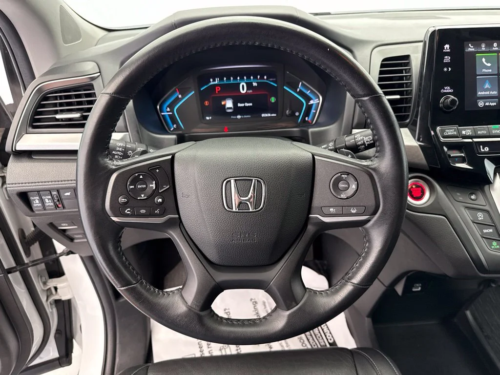 Certified Used 2024 Platinum White Pearl Honda EX-L image 27