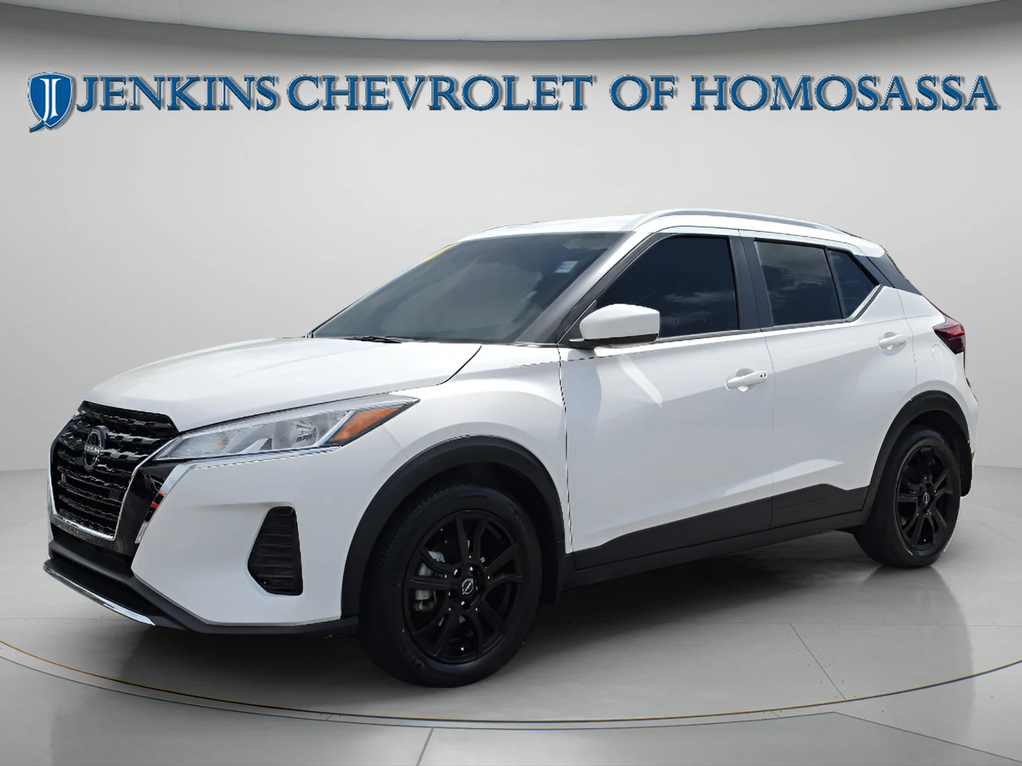 Used 2023 Aspen White Tricoat Nissan SV image 10