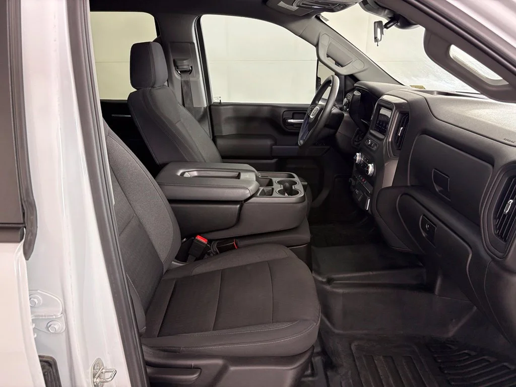 Used 2024 White GMC Pro image 41