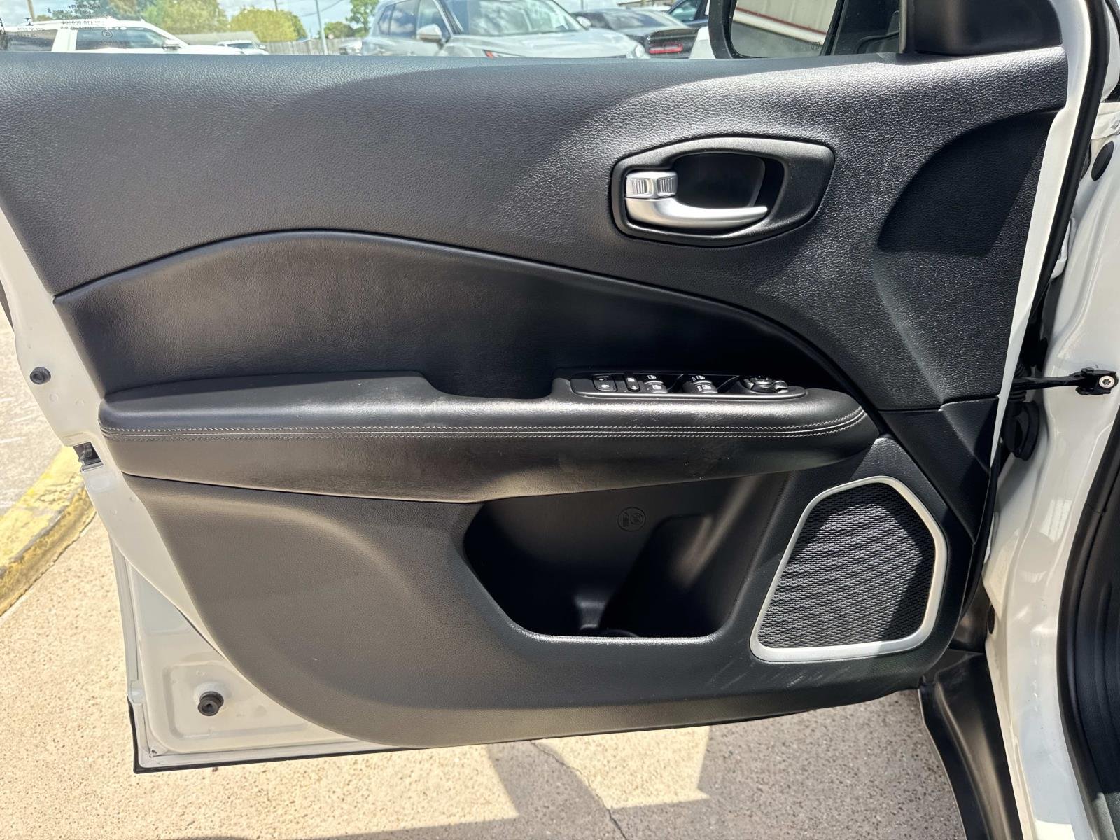 Used 2021 White Clearcoat Jeep Altitude image 18