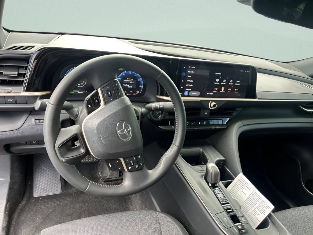 Used 2023 Red Toyota XLE image 22