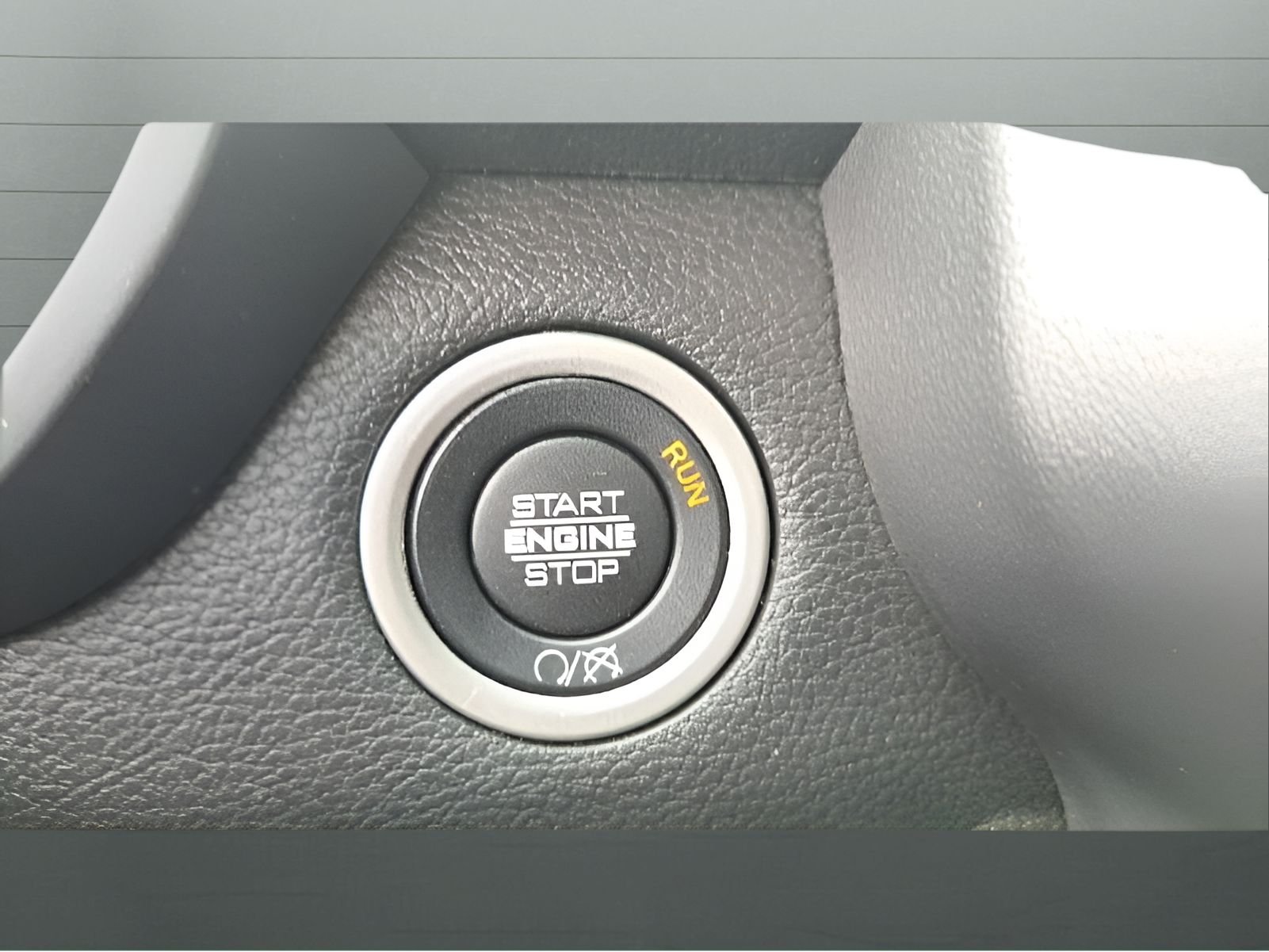 Used 2022 Bright White Clearcoat Ram Big Horn image 18