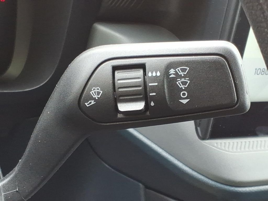 New 2026 Oxford White Ford XL image 25