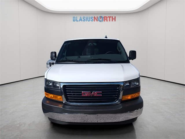 2024 Gmc Savana 2500 Cargo photo 2