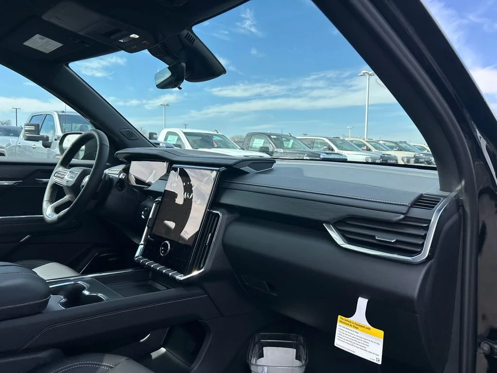 2026 GMC Acadia Elevation - Photo 38