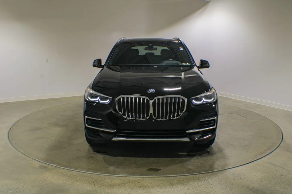 Used 2023 Jet Black BMW xDrive40i image 8