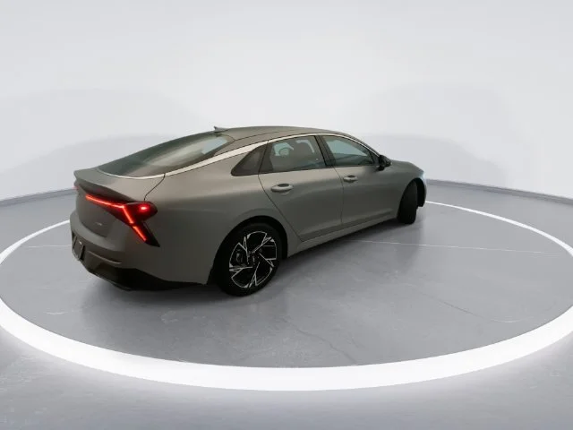 Used 2025 Gray Kia GT-Line image 6
