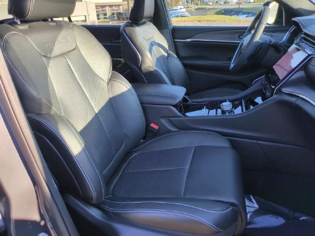 Used 2024 Gray Jeep Overland image 36