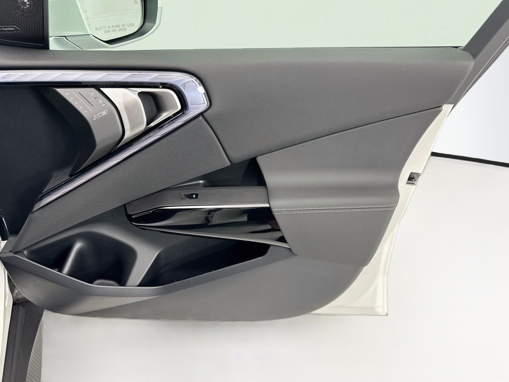 New 2026 White Metallic BMW 30 xDrive image 24