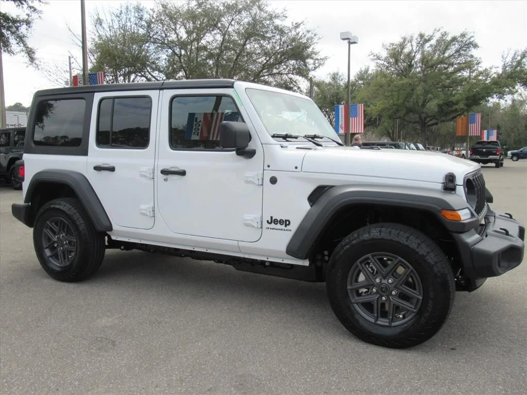 New 2026 Bright White Clear-Coat Exterior Paint Jeep Sport S image 2
