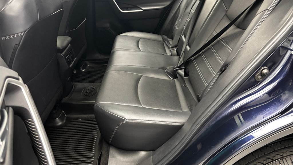 Used 2023  Toyota Limited image 30