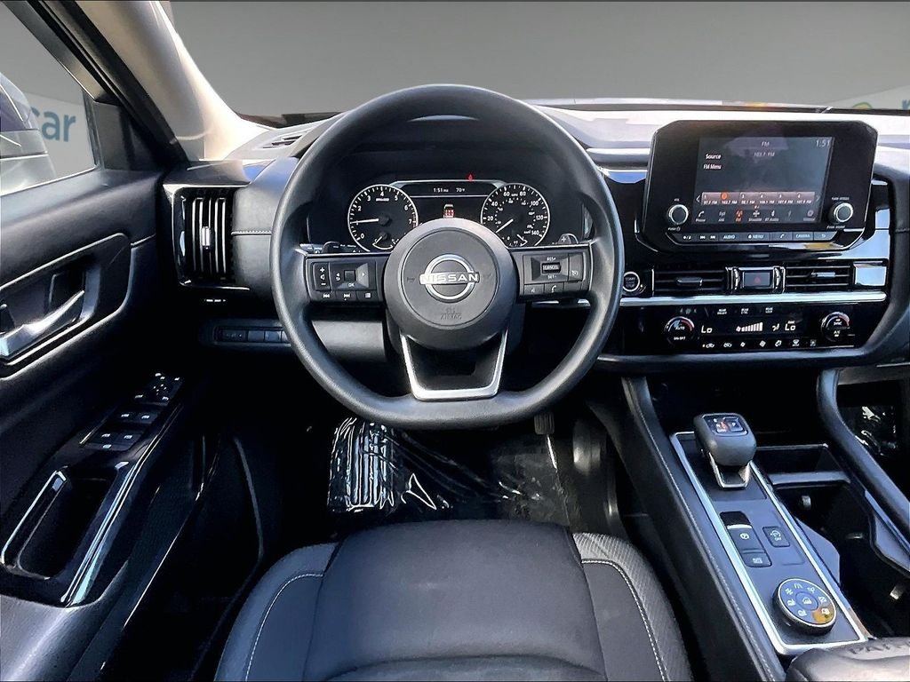 Used 2022 Blue Nissan S image 17