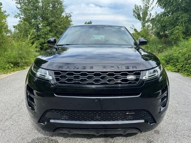 Used 2023 Santorini Black Metallic Land Rover R-Dynamic SE image 3