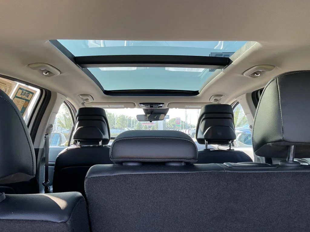 Used 2026 White Kia EX image 25