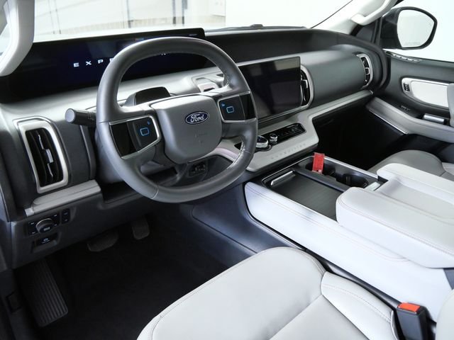 Certified Used 2025 Gray Ford Active image 3