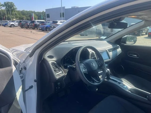 Used 2022 Platinum White Pearl Honda EX image 11